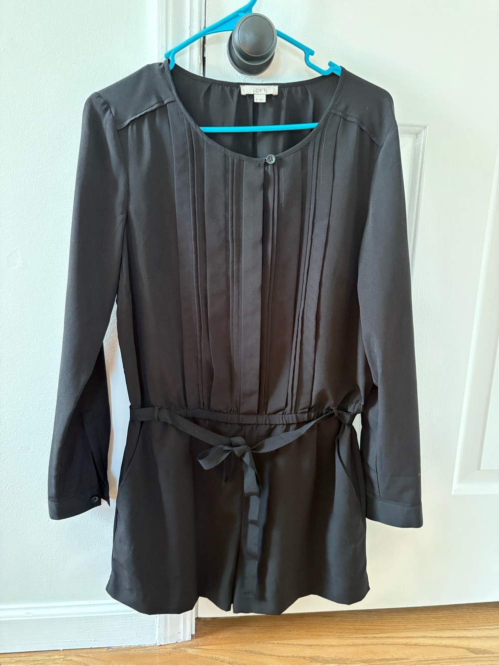 LOFT Black Long-Sleeve Pleated Tunic Dress with Self-Tie Belt